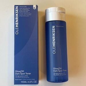 Ole Henriksen Glow2OH Dark Spot Toner - Blue and White